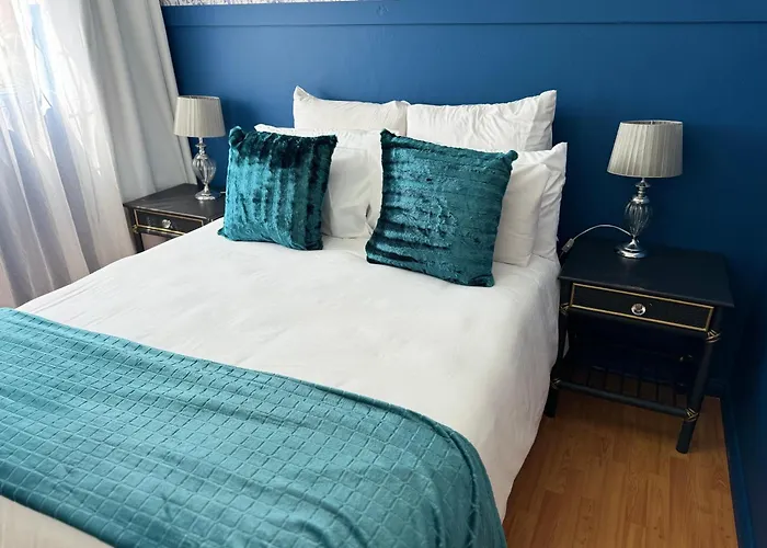 Evergreen Executive Suite